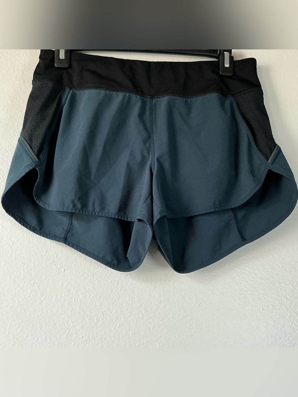 Athleta Mesh Racer Running Shorts Dark Teal Black Size Small S